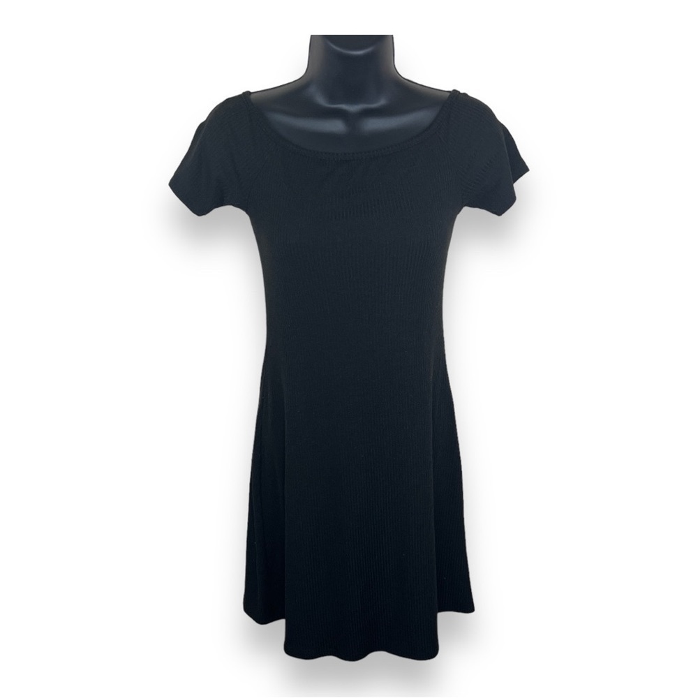 Medium Cooperative Black Bodycon Dress Short Sleeve Mini Scoop Neck